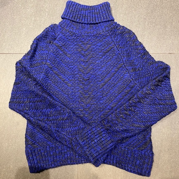 Knit sweater (John + Jenn)